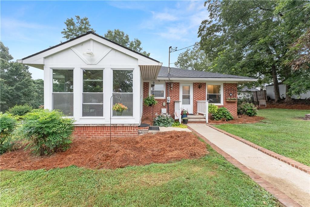 5907 Main St., Lula, GA 30554