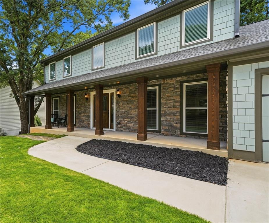 265 Carriage Station Cir., Roswell, GA 30075