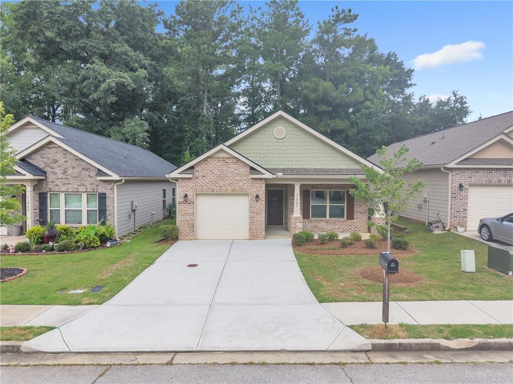 11963 Lovejoy Crossing Pl., Hampton, GA 30228