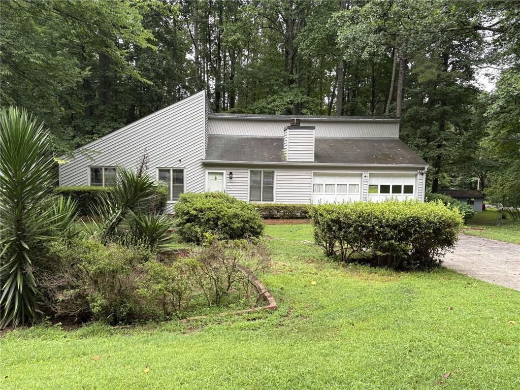 5506 Vaughn Rd., Woodstock, GA 30188