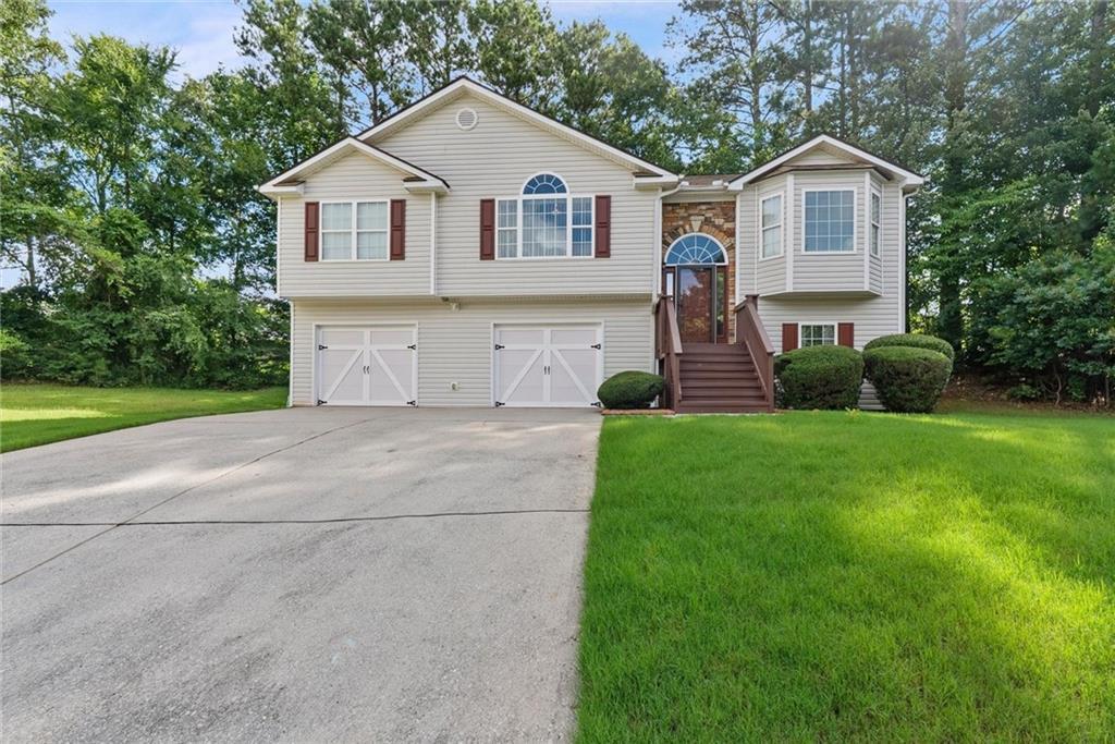7402 Grayson Bridge Cir., Douglasville, GA 30134