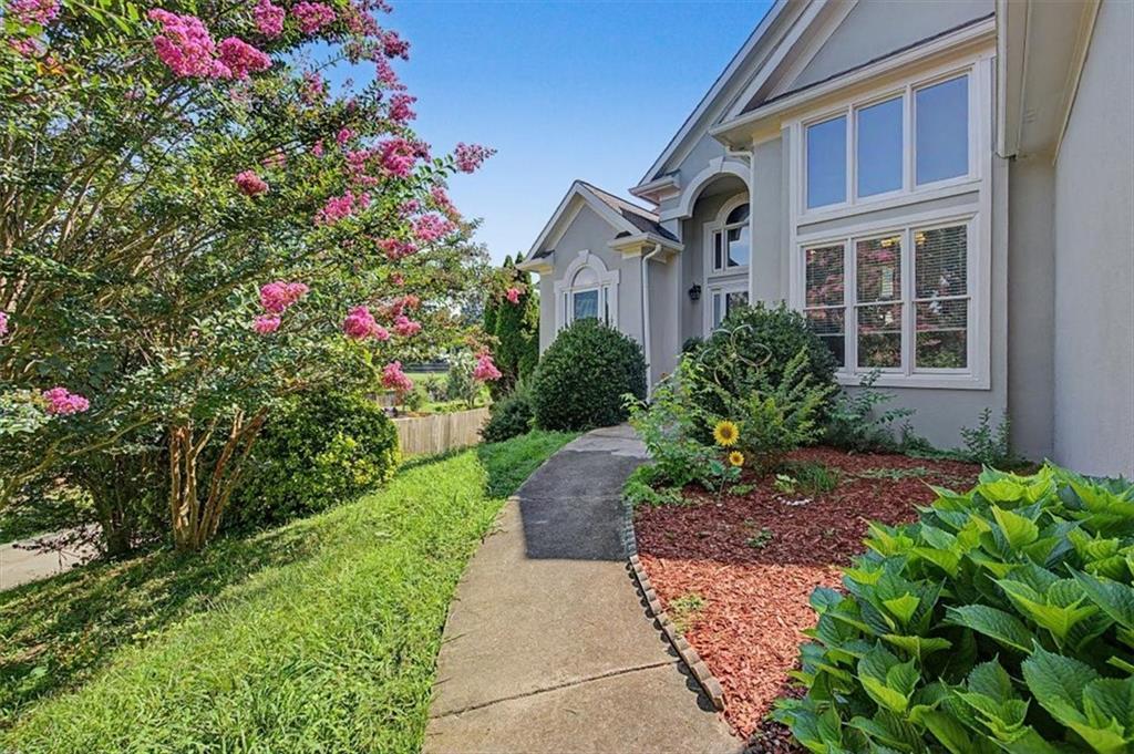 4970 Hyde Ct., Cumming, GA 30040