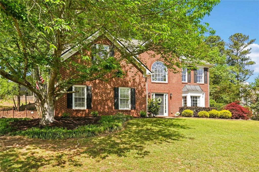 605 Silverberry Ln., Sugar Hill, GA 30518