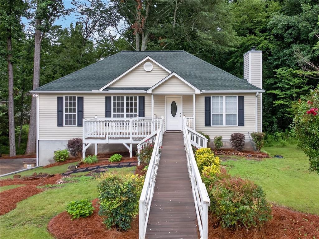 7015 Bannister Park Ln., Cumming, GA 30028
