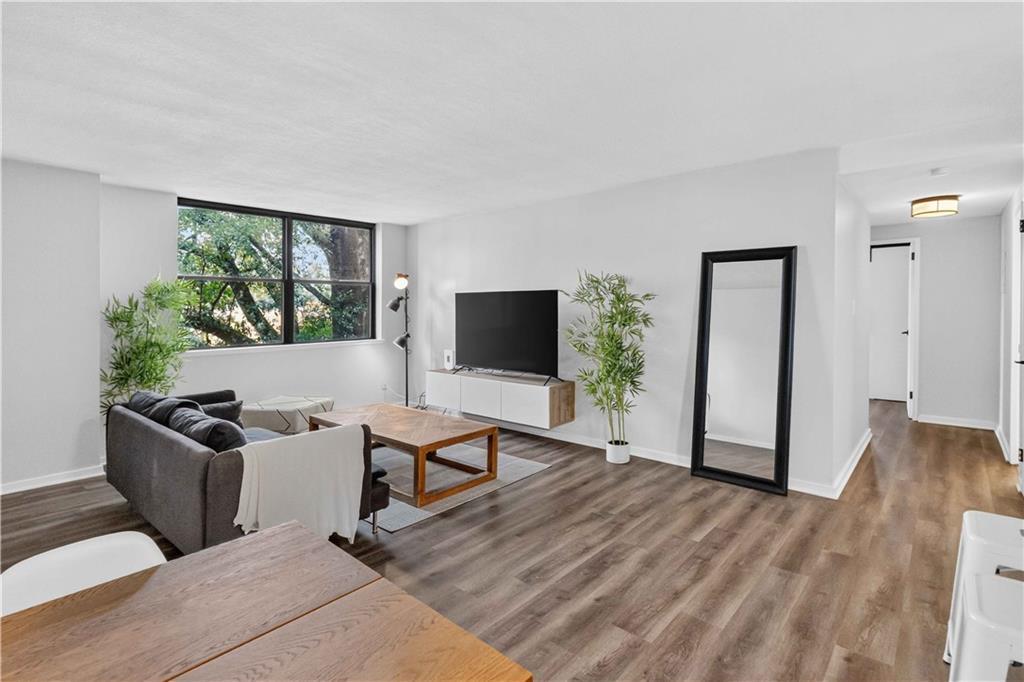 2965 Pharr Court South #319, Atlanta, GA 30305