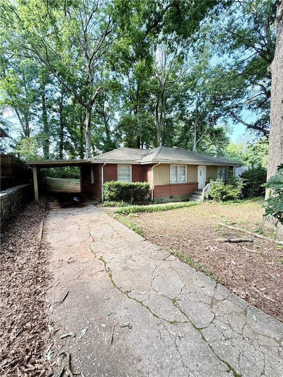 1686 Valencia Rd., Decatur, GA 30032