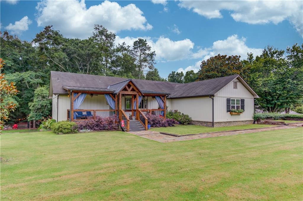 8401 Norris Lake Way, Snellville, GA 30039
