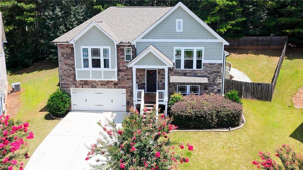 4894 Clarkstone Dr., Flowery Branch, GA 30542