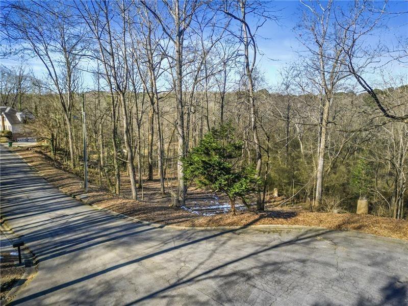 14 Geraldine Dr., Smyrna, GA 30082