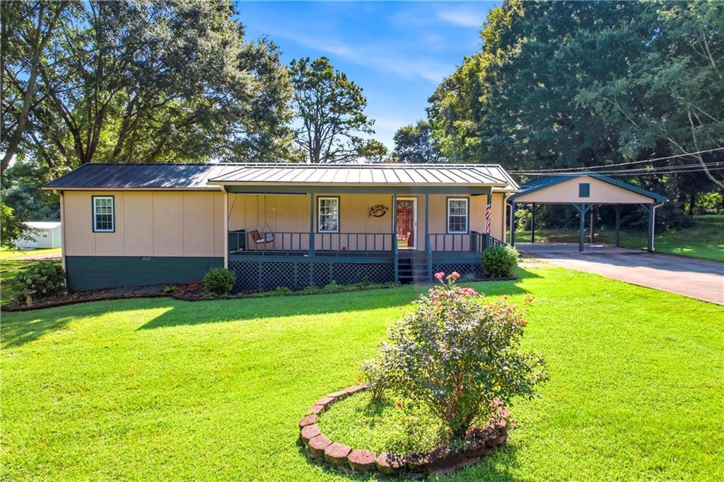 152 Hunters Ln., Powder Springs, GA 30127