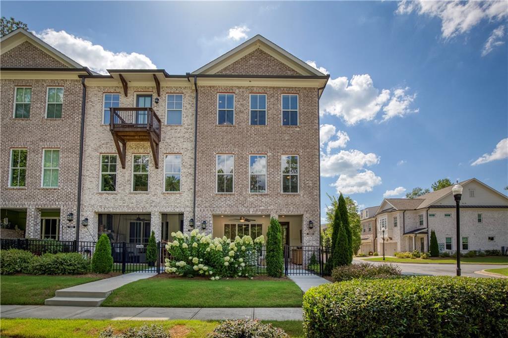 544 Clover Ln., Alpharetta, GA 30009