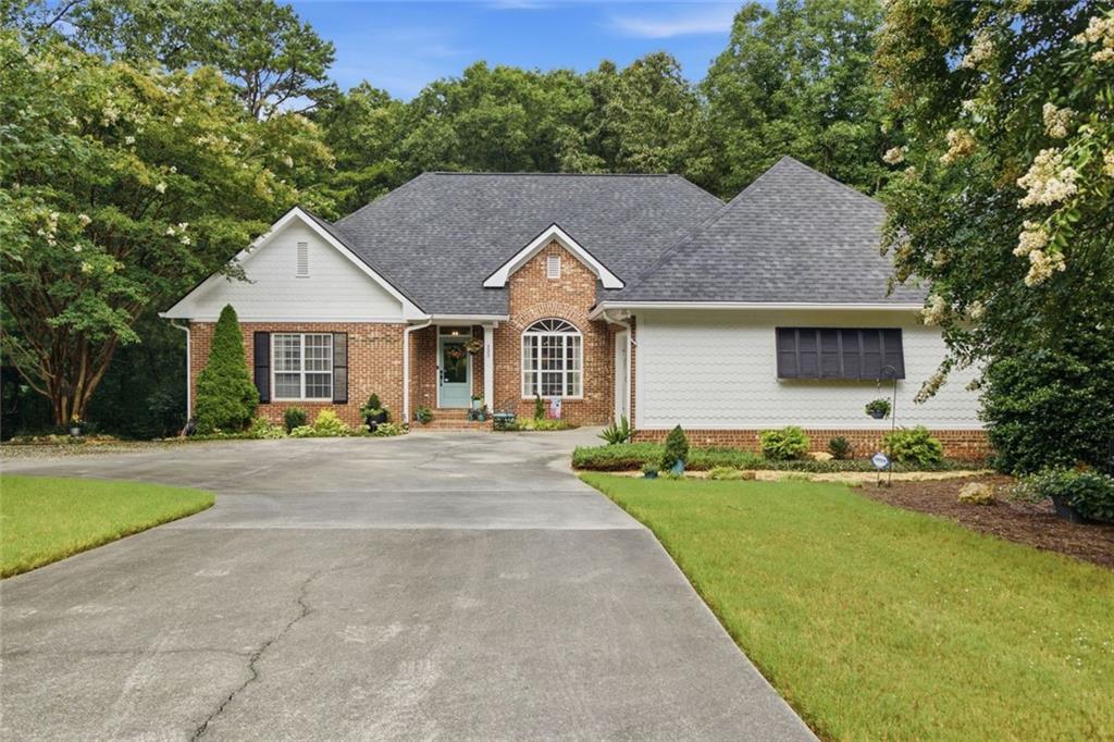 333 Rustic Ridge Rd., Rome, GA 30161