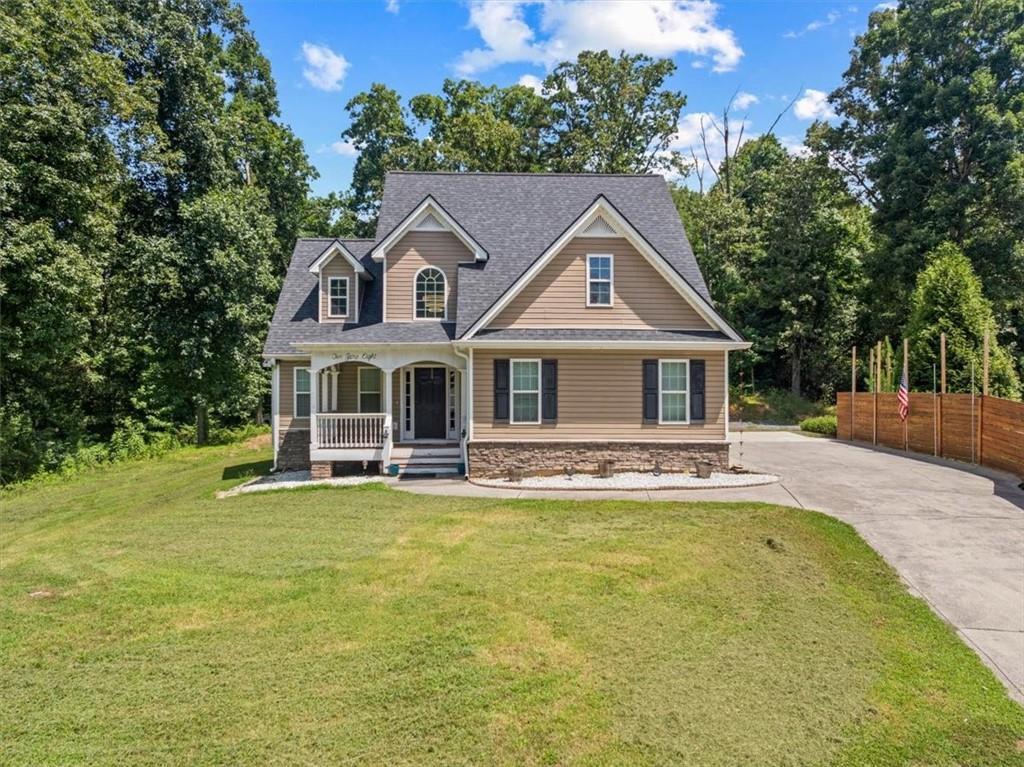 208 Levi St., Calhoun, GA 30701