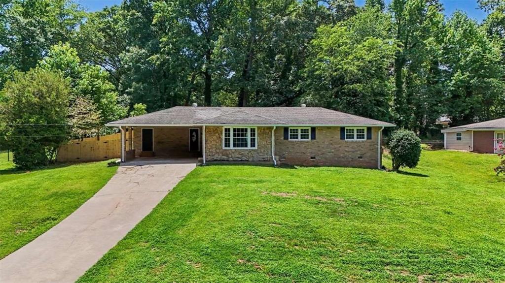 1595 Jacqueline Cir., Austell, GA 30168