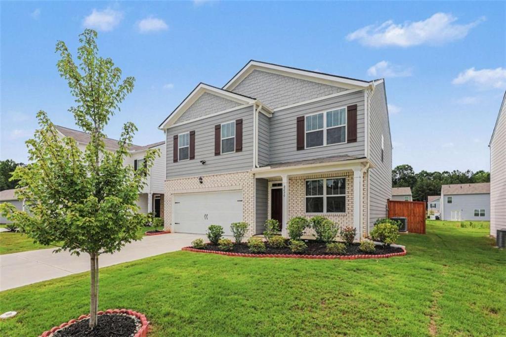 8236 Castleton Dr., Fairburn, GA 30213