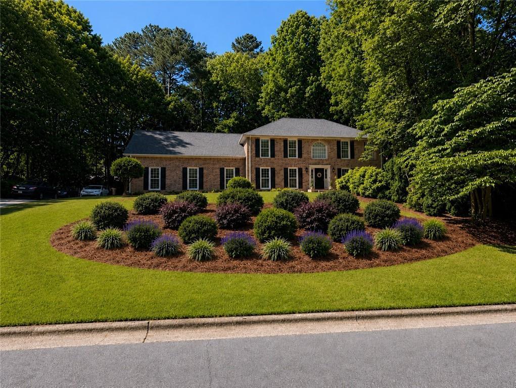 890 Ferncroft Ct., Roswell, GA 30075