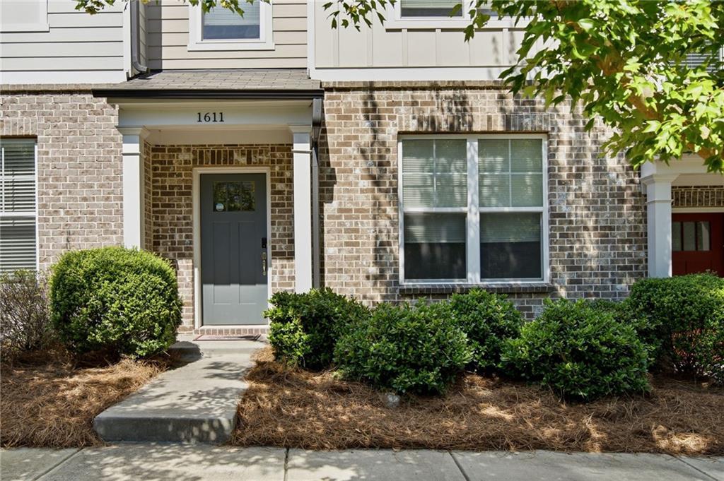 1611 Falcon Crest Way, Decatur, GA 30032