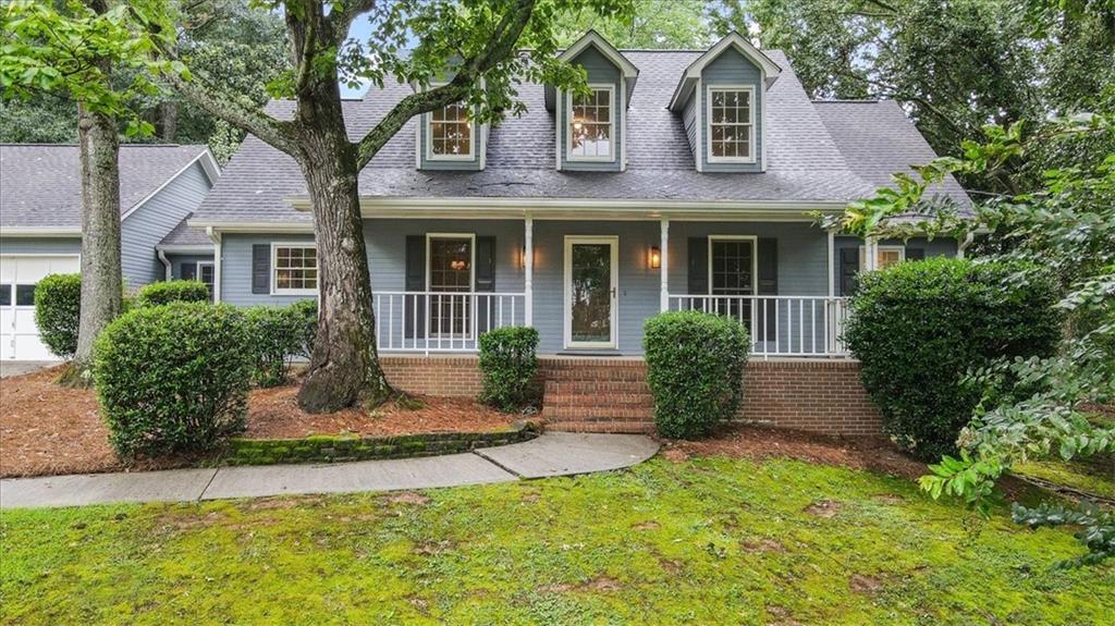 1646 Maple Ridge Dr., Suwanee, GA 30024