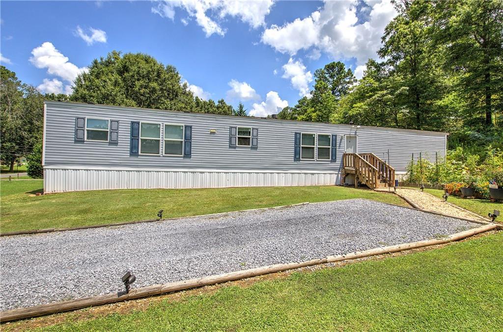 115 Webberdale Dr., Plainville, GA 30733