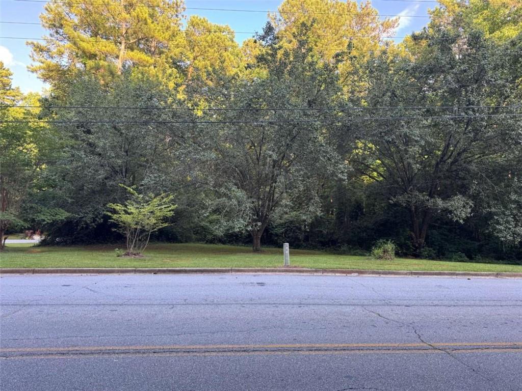 Lake Hampton Dr., Hampton, GA 30228