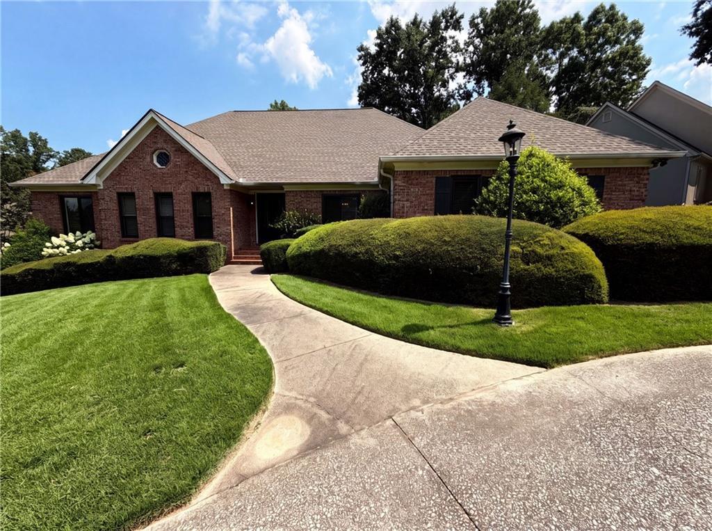 135 N Clublands Ct., Johns Creek, GA 30022