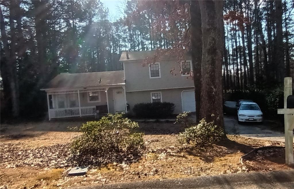 977 Leeward Ln., Jonesboro, GA 30238