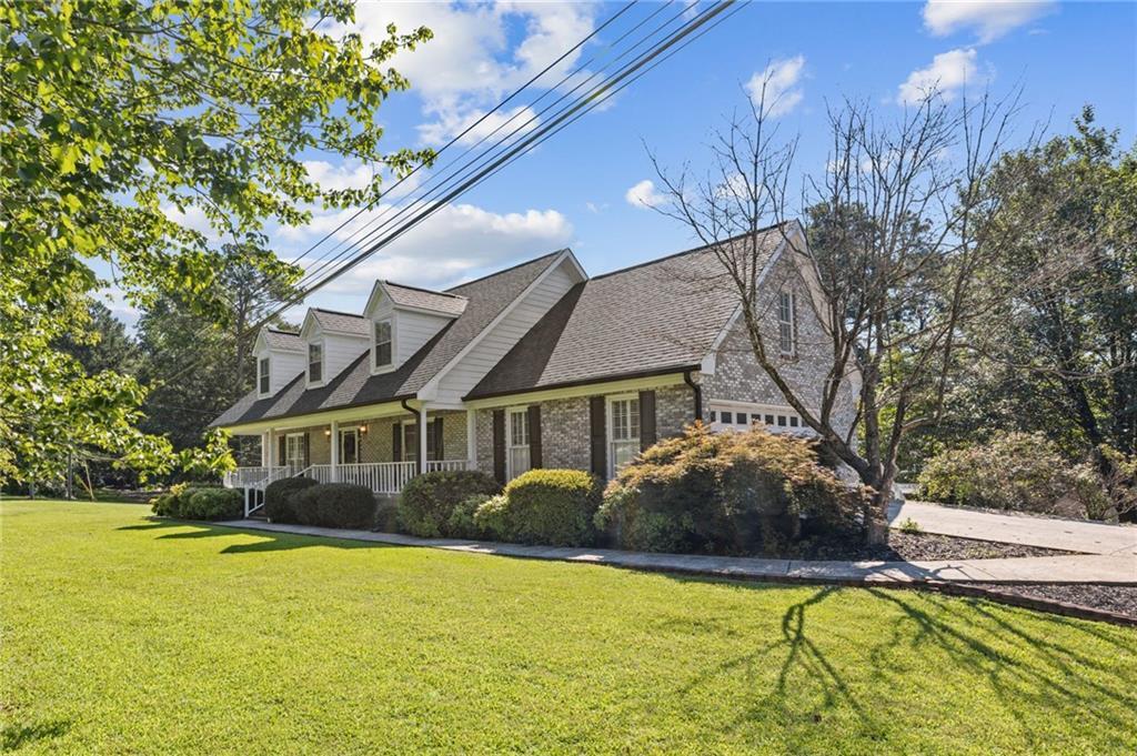 3906 Laurens Ln., Snellville, GA 30039