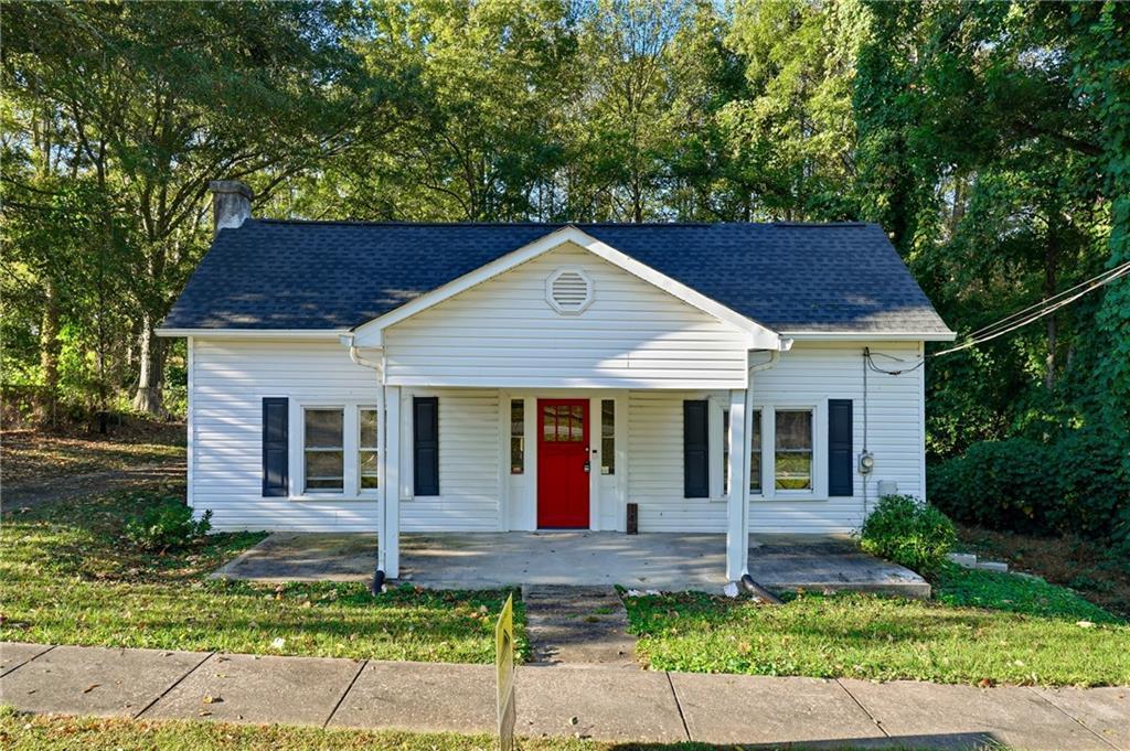 145 Wall St., Waco, GA 30182