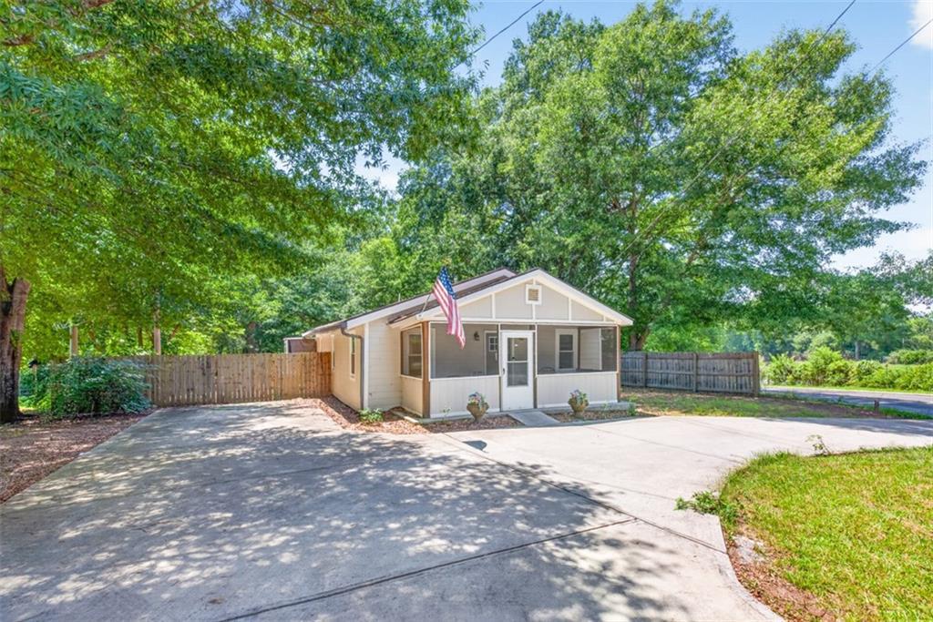 421 Maple Ln., Monroe, GA 30655