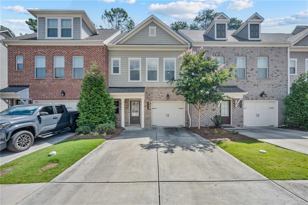 211 Mahone Dr., Lilburn, GA 30047