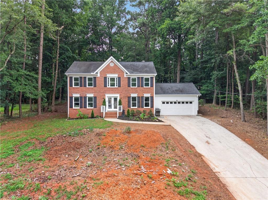 535 Woodrow Dr., Lawrenceville, GA 30043