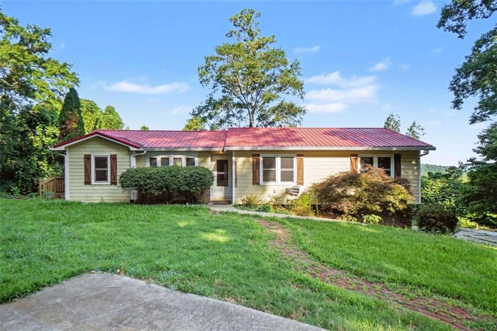 221 Tower Dr., Dallas, GA 30132
