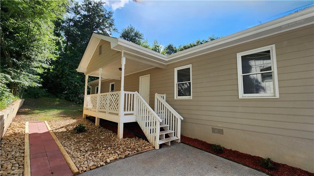 188 Poplar St., Buford, GA 30518