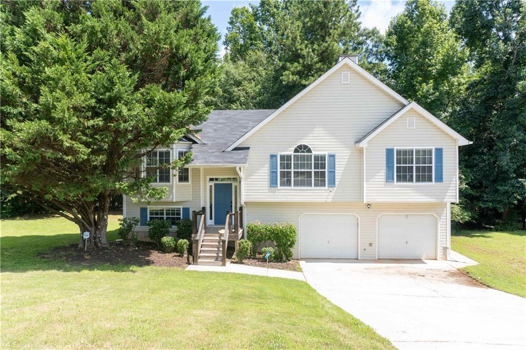 594 Princeton Dr., Dallas, GA 30157