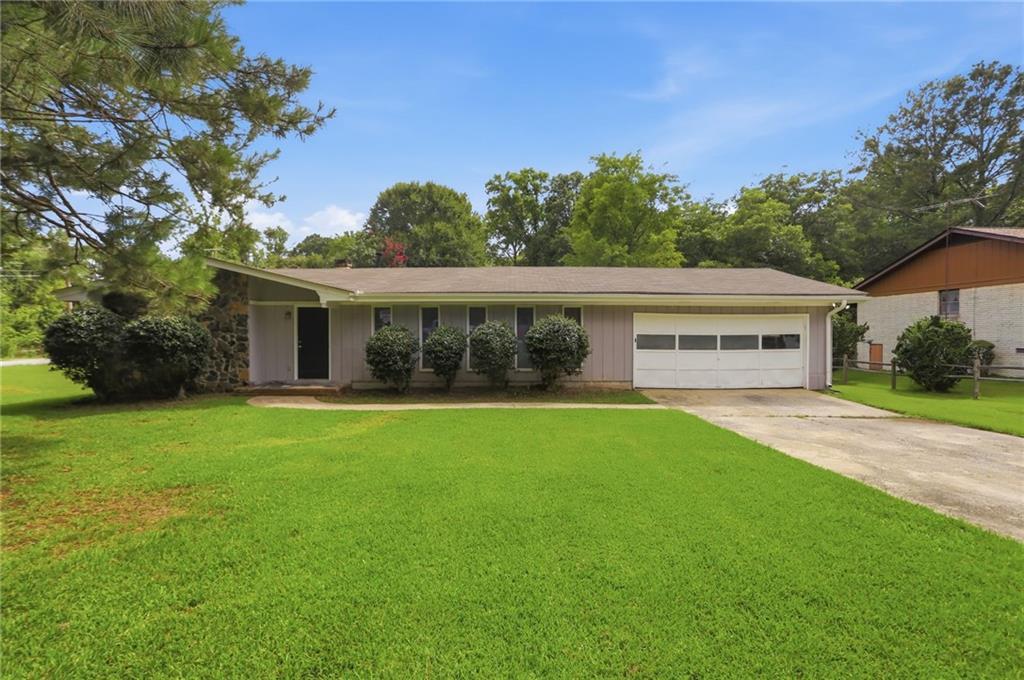 1592 Envoy Pl., Riverdale, GA 30296