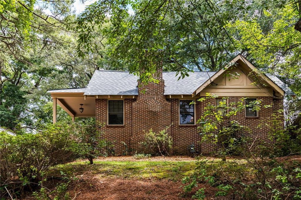964 Byron Dr., Atlanta, GA 30310
