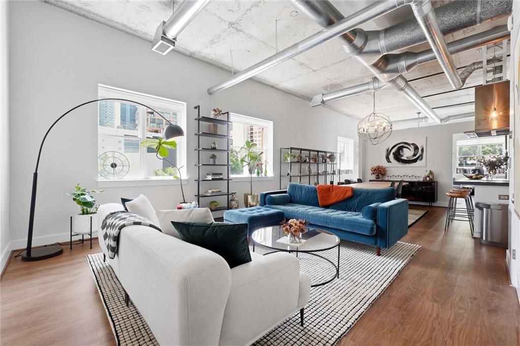 206 11th St. #702, Atlanta, GA 30309