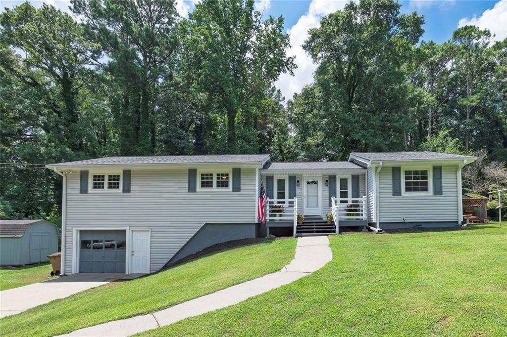 212 Foothill Dr., Woodstock, GA 30188