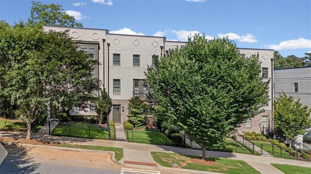 6097 Boylston Dr., Sandy Springs, GA 30328
