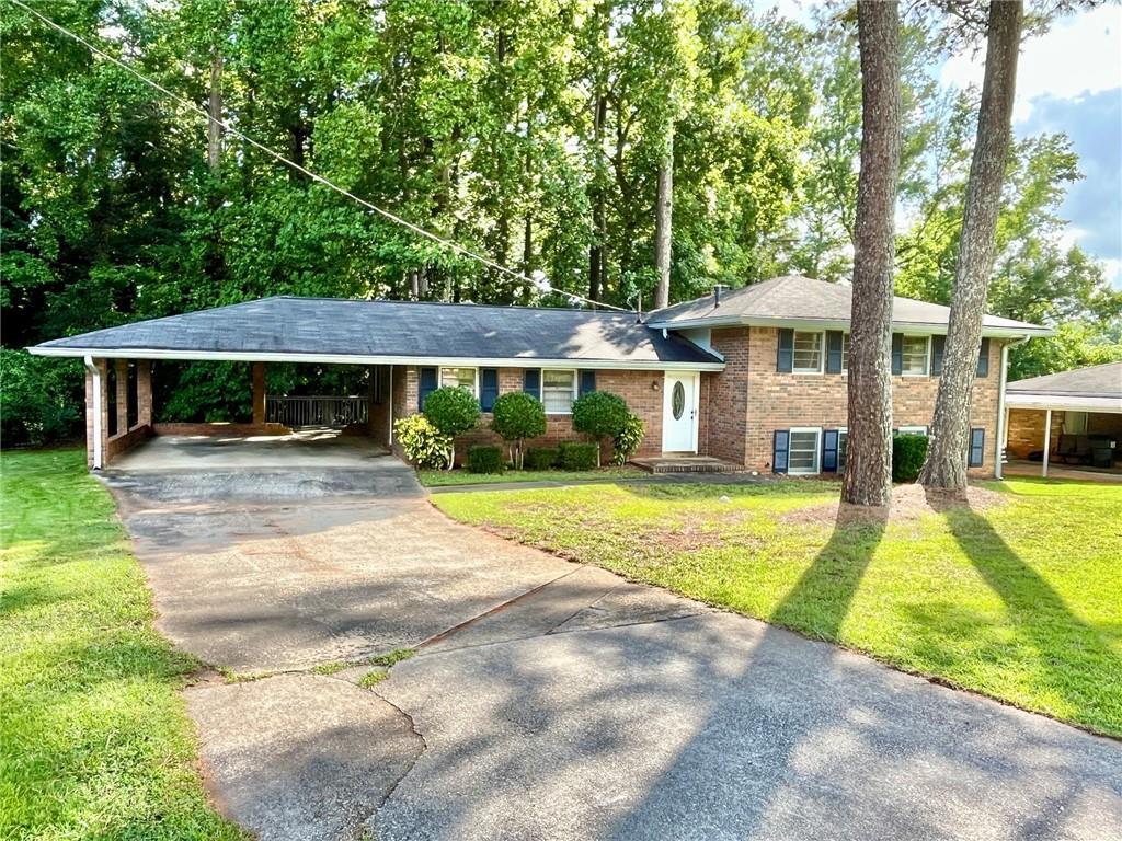512 Donwood Ln., Marietta, GA 30060