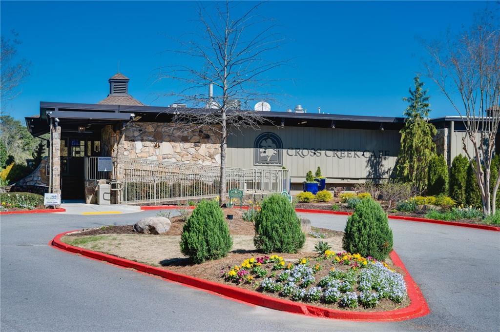 141 Amherst Pl., Atlanta, GA 30327