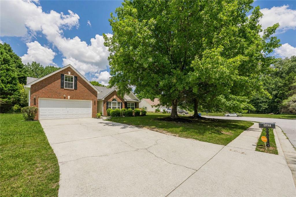 967 Garden Woods Ct., Loganville, GA 30052