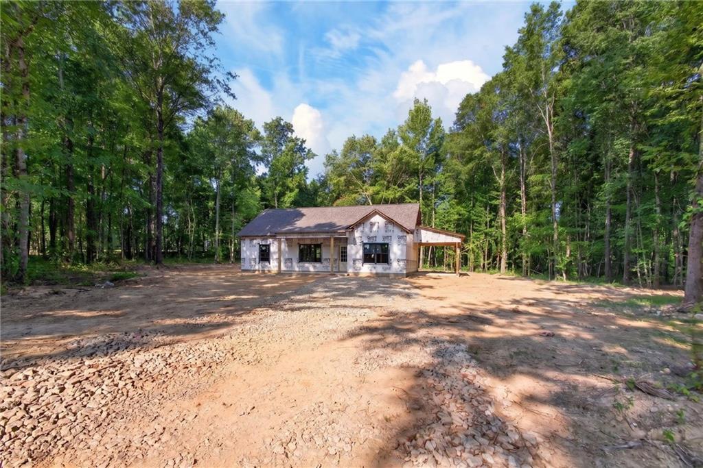 321 Relay Rd., Silver Creek, GA 30173