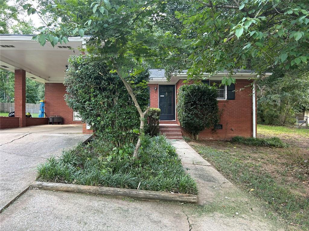 4449 Ben Hill Rd., Lithia Springs, GA 30122