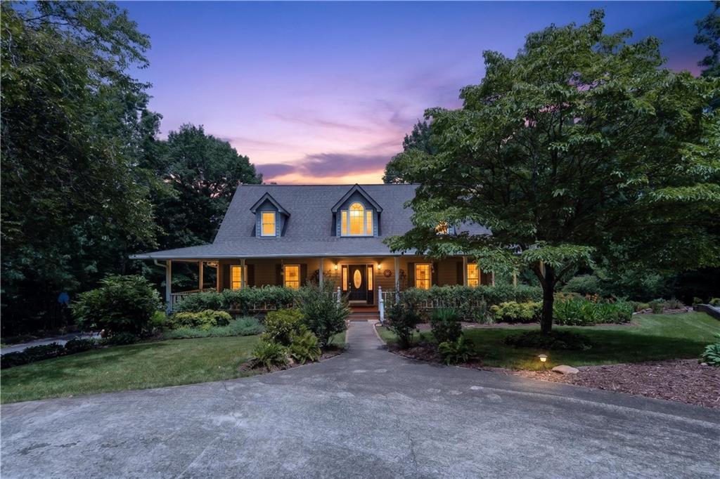 330 Scarlet Ln., Lakemont, GA 30552