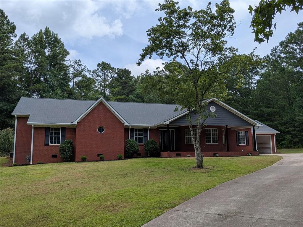 2165 Bakers Bridge Rd., Douglasville, GA 30134