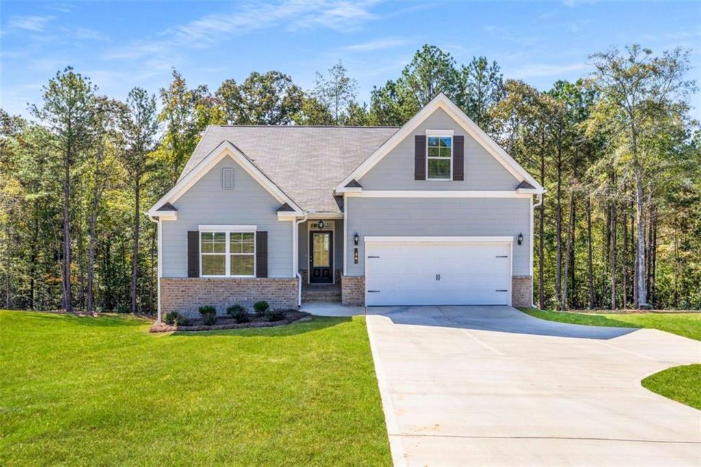 106 Cooper Dr., Mansfield, GA 30055