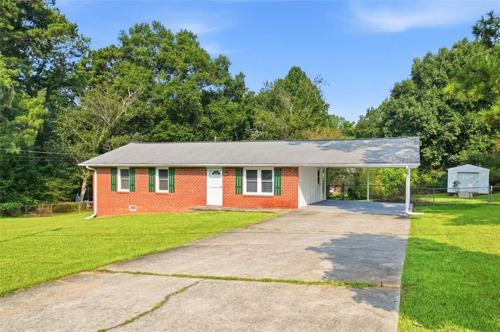 1465 E Highpoint Dr., Douglasville, GA 30134
