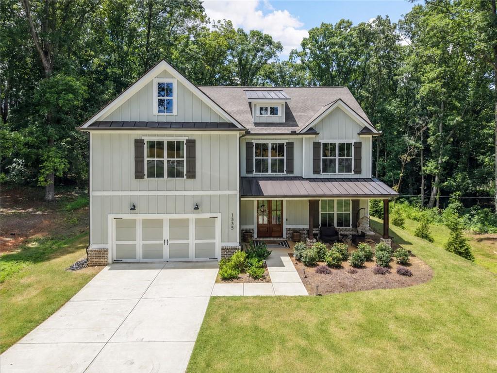 1335 County Line Rd., Acworth, GA 30101