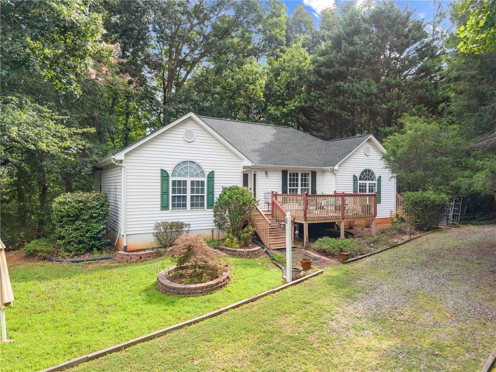 6140 Henry Smith Rd., Murrayville, GA 30564